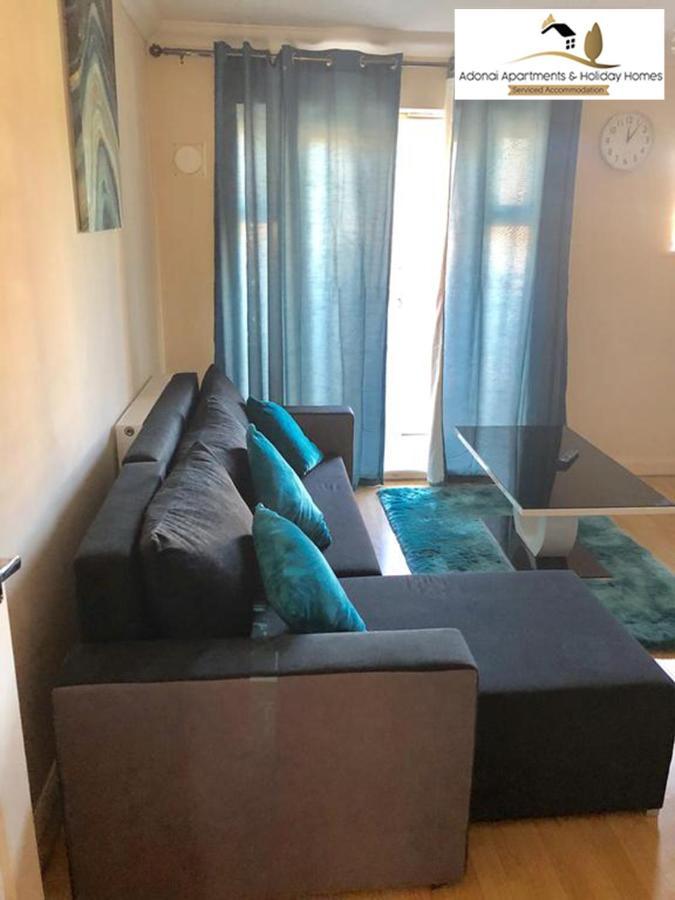 2 Bedroom Apartment At Dagenham , Adonai Serviced Accommodation, Free Wifi And Parking Buitenkant foto