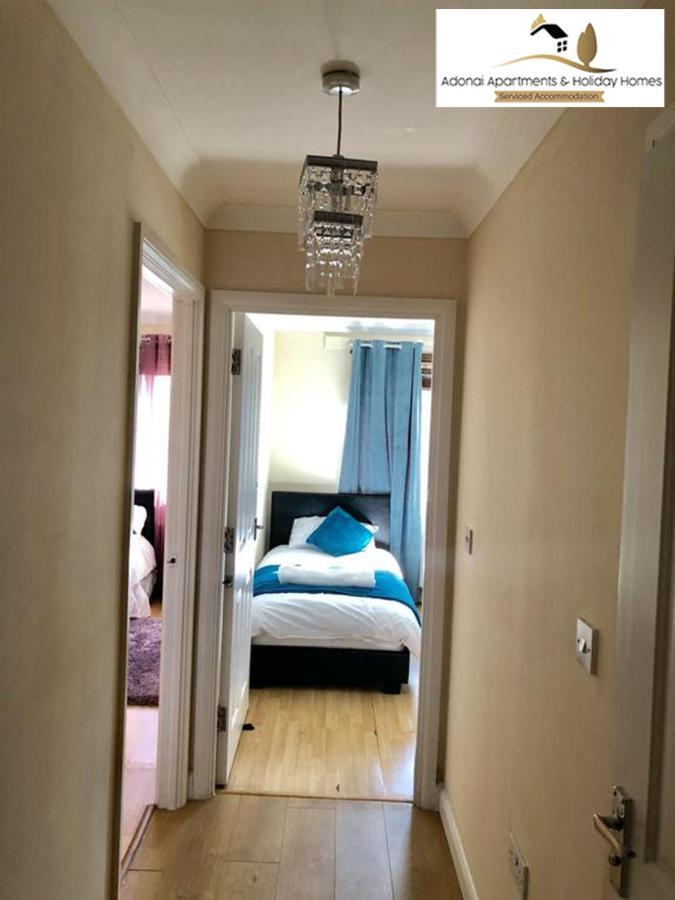 2 Bedroom Apartment At Dagenham , Adonai Serviced Accommodation, Free Wifi And Parking Buitenkant foto