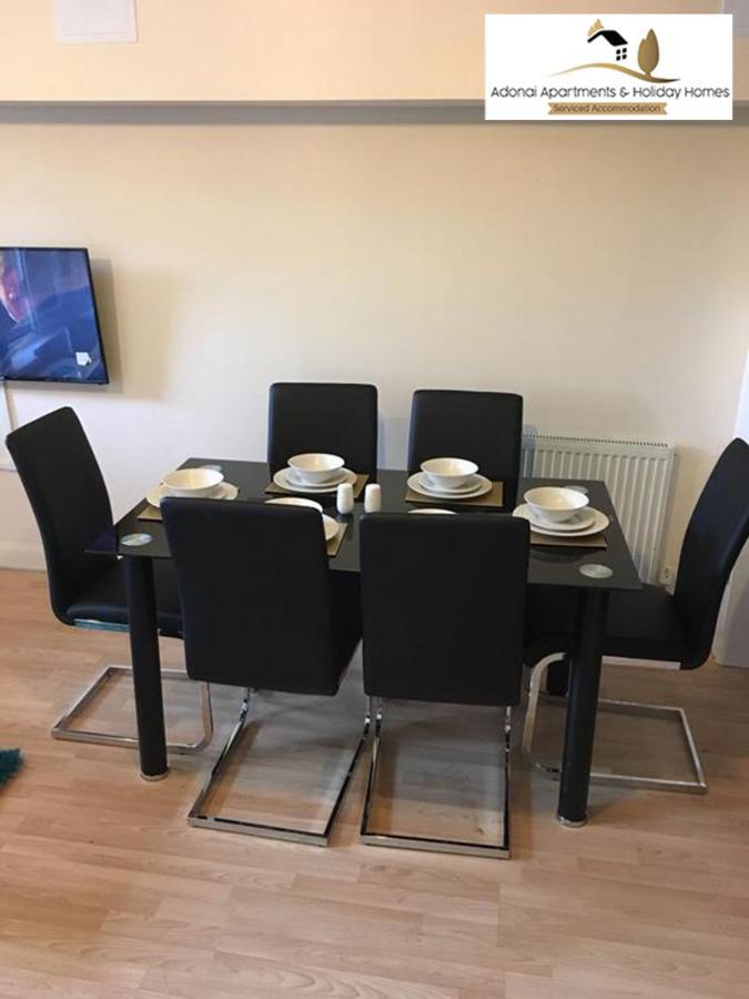 2 Bedroom Apartment At Dagenham , Adonai Serviced Accommodation, Free Wifi And Parking Buitenkant foto