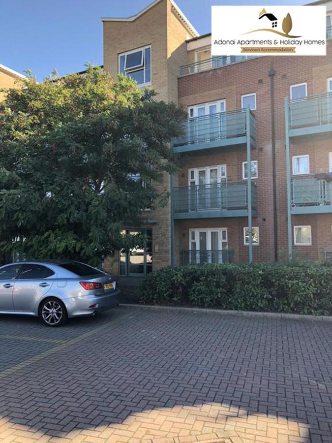 2 Bedroom Apartment At Dagenham , Adonai Serviced Accommodation, Free Wifi And Parking Buitenkant foto