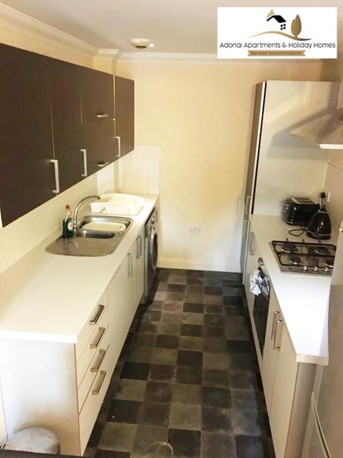 2 Bedroom Apartment At Dagenham , Adonai Serviced Accommodation, Free Wifi And Parking Buitenkant foto